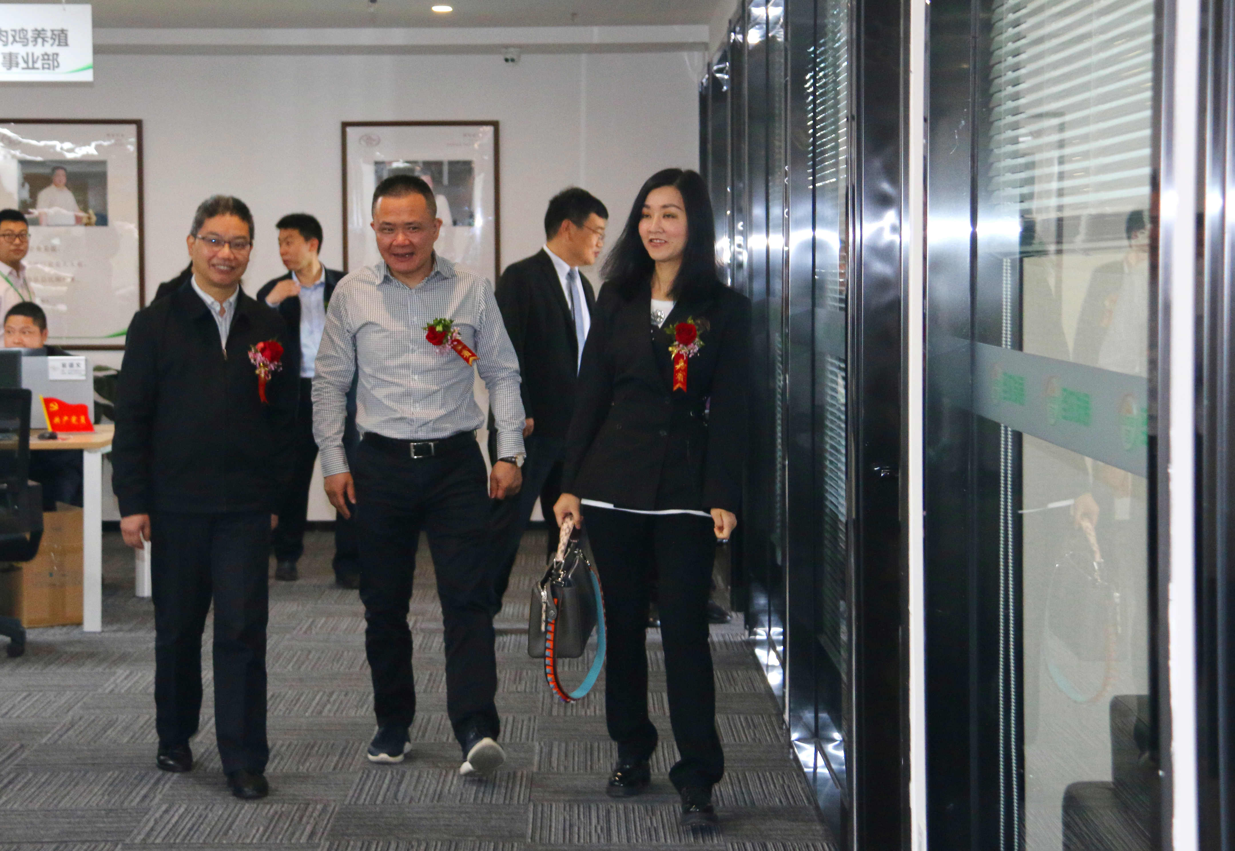 MG冰球突破试玩--手机版app官网